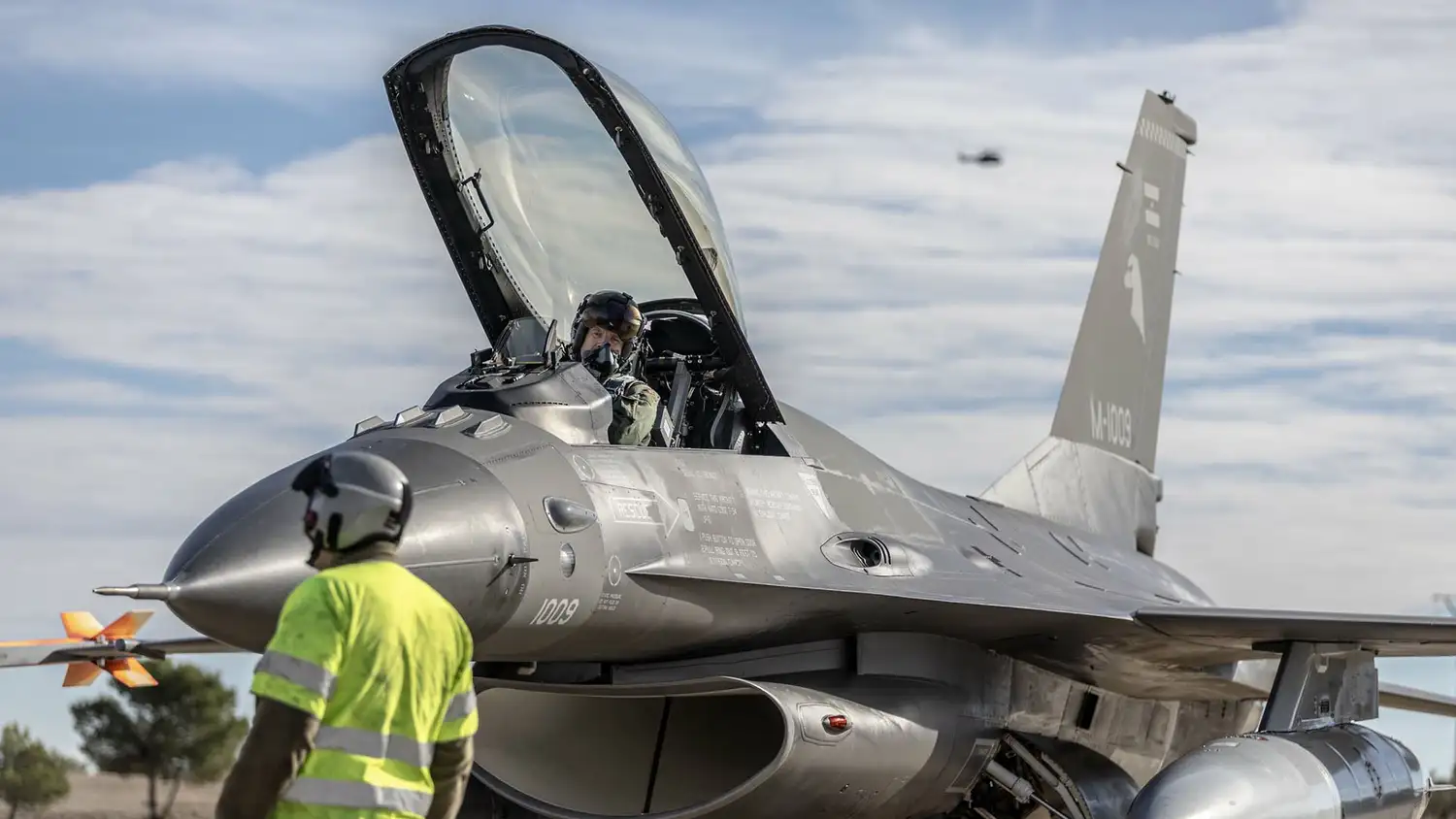 avion f16 - 2
