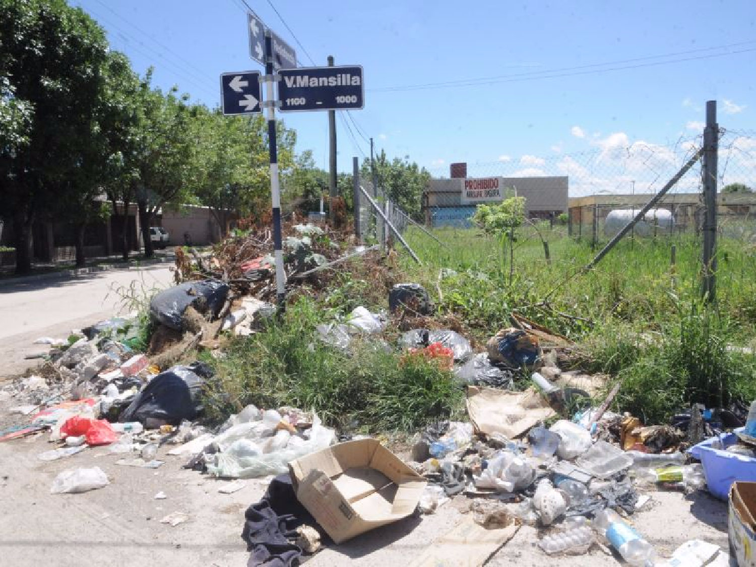 Cada 48 horas, un incendio de minibasurales en los barrios