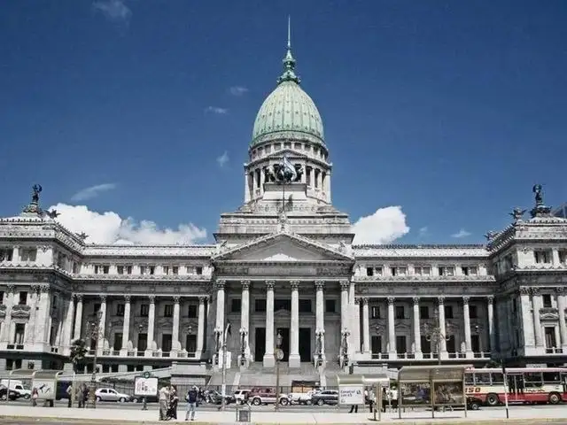 Reforma laboral: el Senado define 
entre el hermetismo y la presión federal
