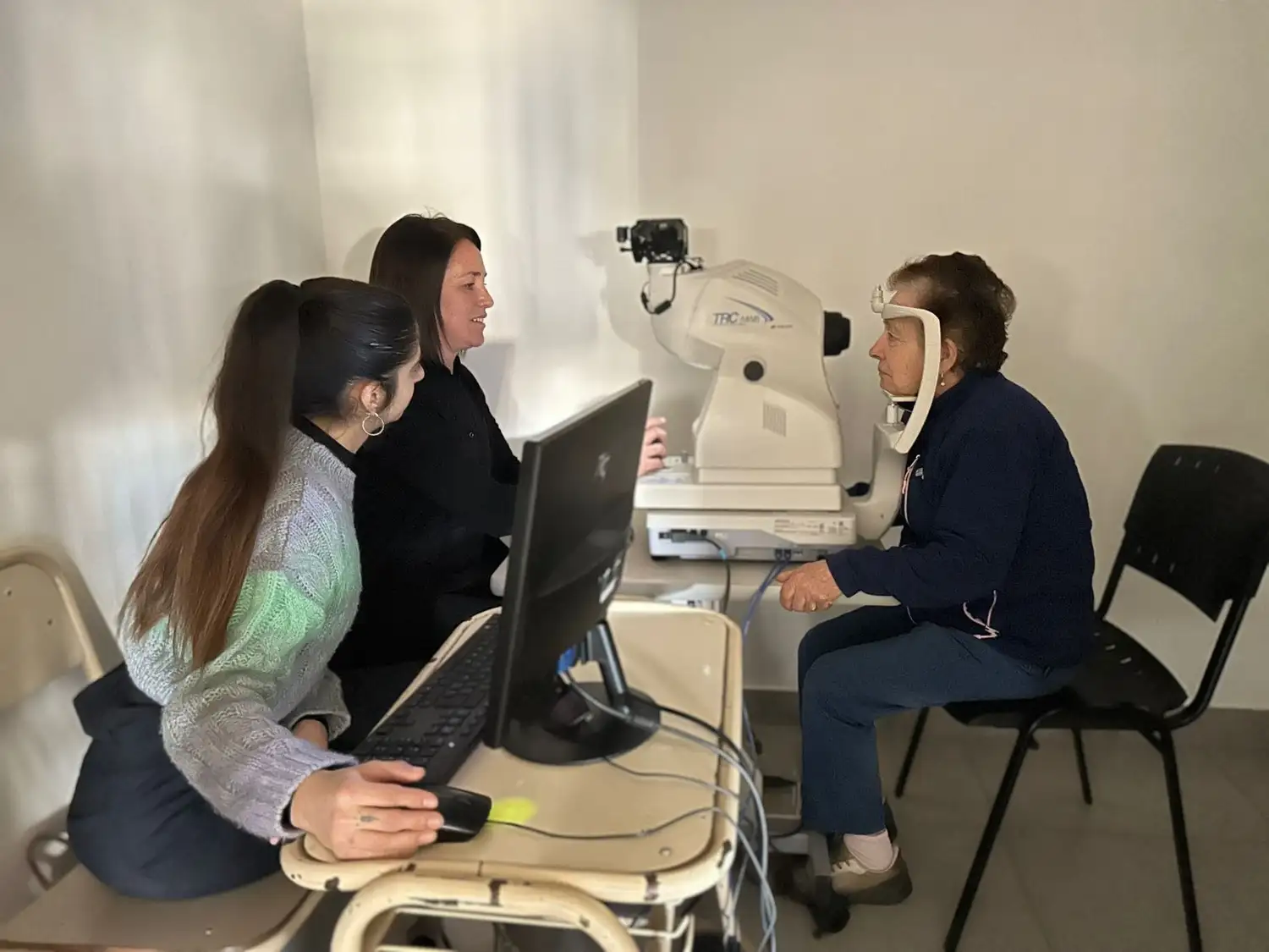 Retinar en acción. Con un simple fondo de ojos puede detectar casos de riesgo de retinopatía diabética.