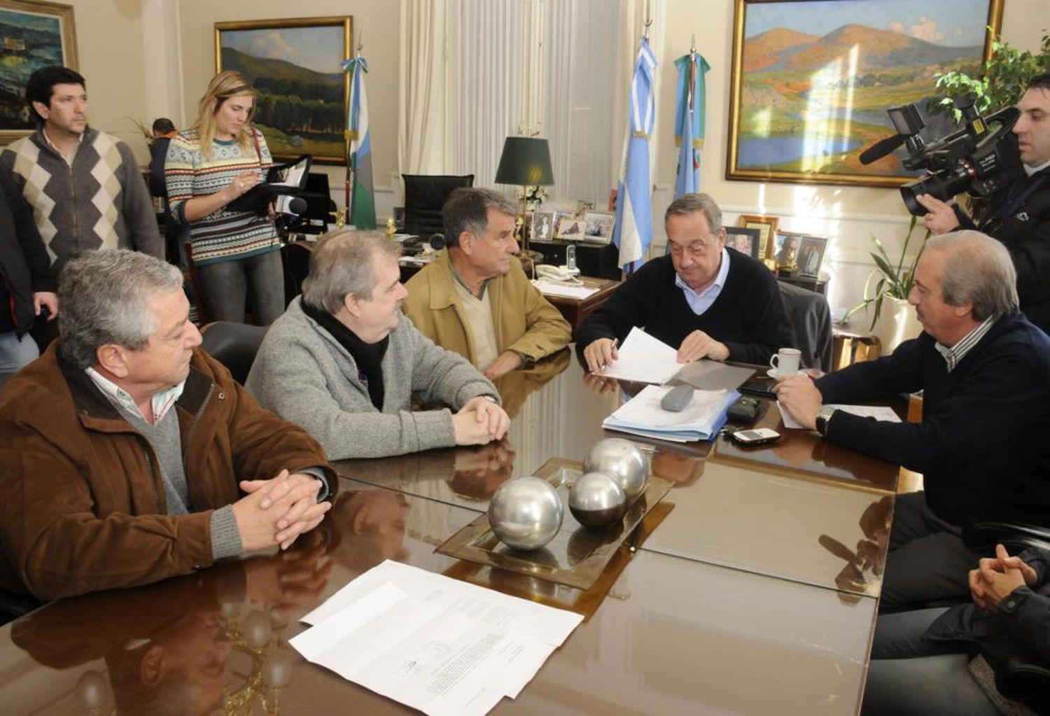 Vecinos del Golf realizarán la obra de extensión de la red cloacal