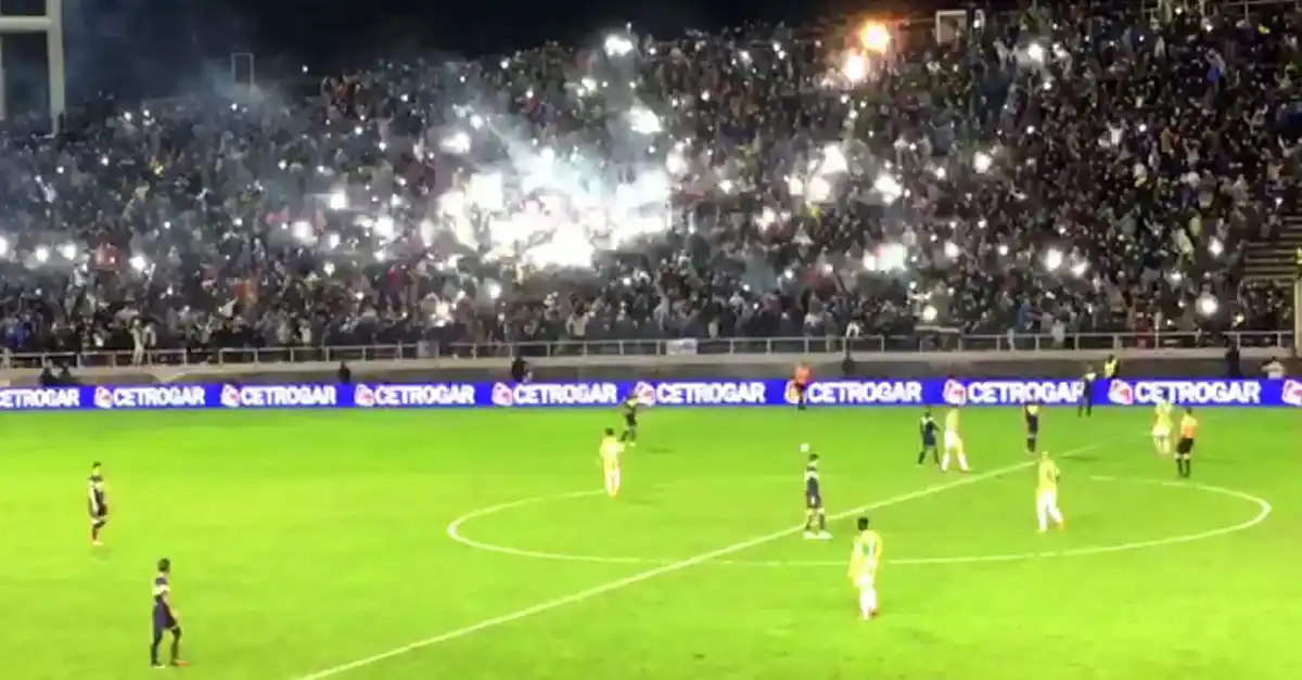 Aprevide sancionará a Aldosivi por las bengalas de los hinchas “neutrales”