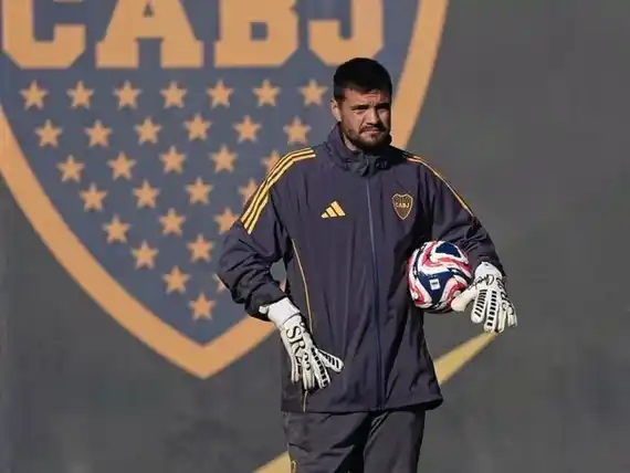 Sergio Romero cerca de Argentinos Juniors