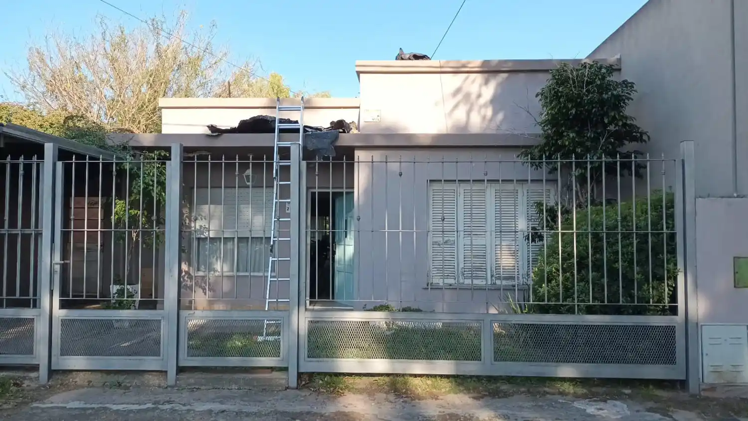 El joven debió ser trasladado al Hospital Gutiérrez.