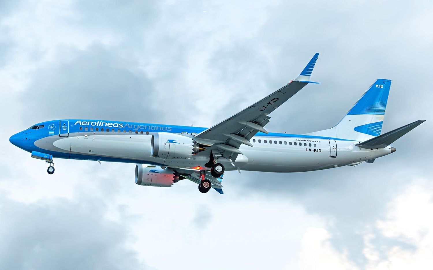 Aerolíneas Argentinas aumenta un 25% su oferta de vuelos a Brasil para el verano