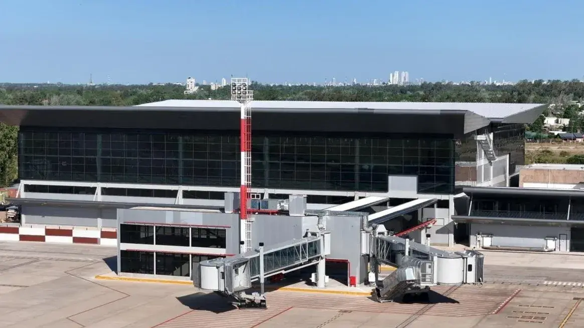 Pasión en las alturas: Una pareja fue descubierta en pleno acto sexual por la tripulación durante un vuelo internacional