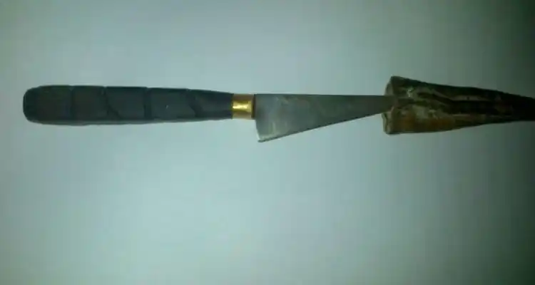 > Encontraron un cuchillo en la cartuchera de un alumno y todos opinaron