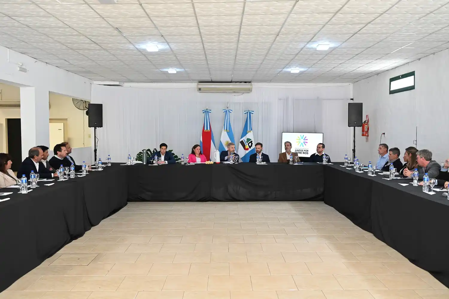 Frigerio reunió a intendentes en Ramírez y pidió optimizar recursos ante la caída de ingresos