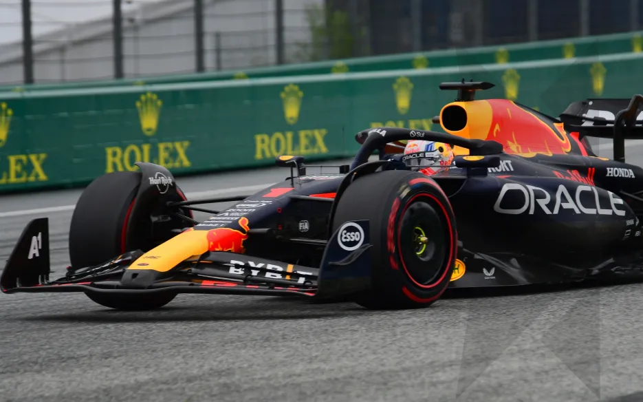 Verstappen,  de punta a punta en el Sprint