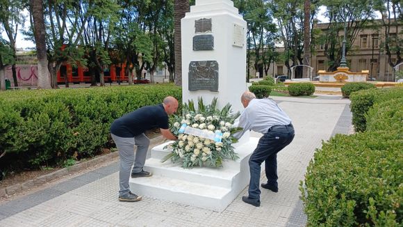 Acto en conmemoración del los 246 años del nacimiento de San Martín
