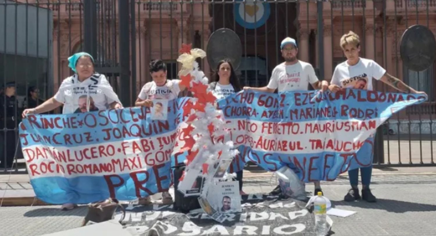 Familiares de víctimas de la inseguridad llevaron sus reclamos de justicia a la Casa Rosada