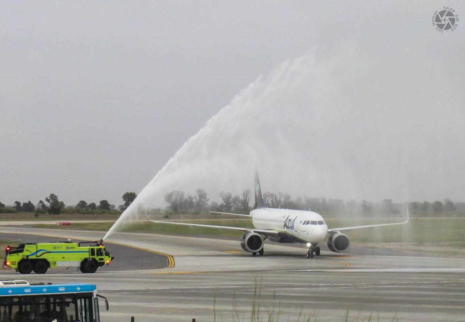 [Fotogalería] La primera operación de Azul en Rosario