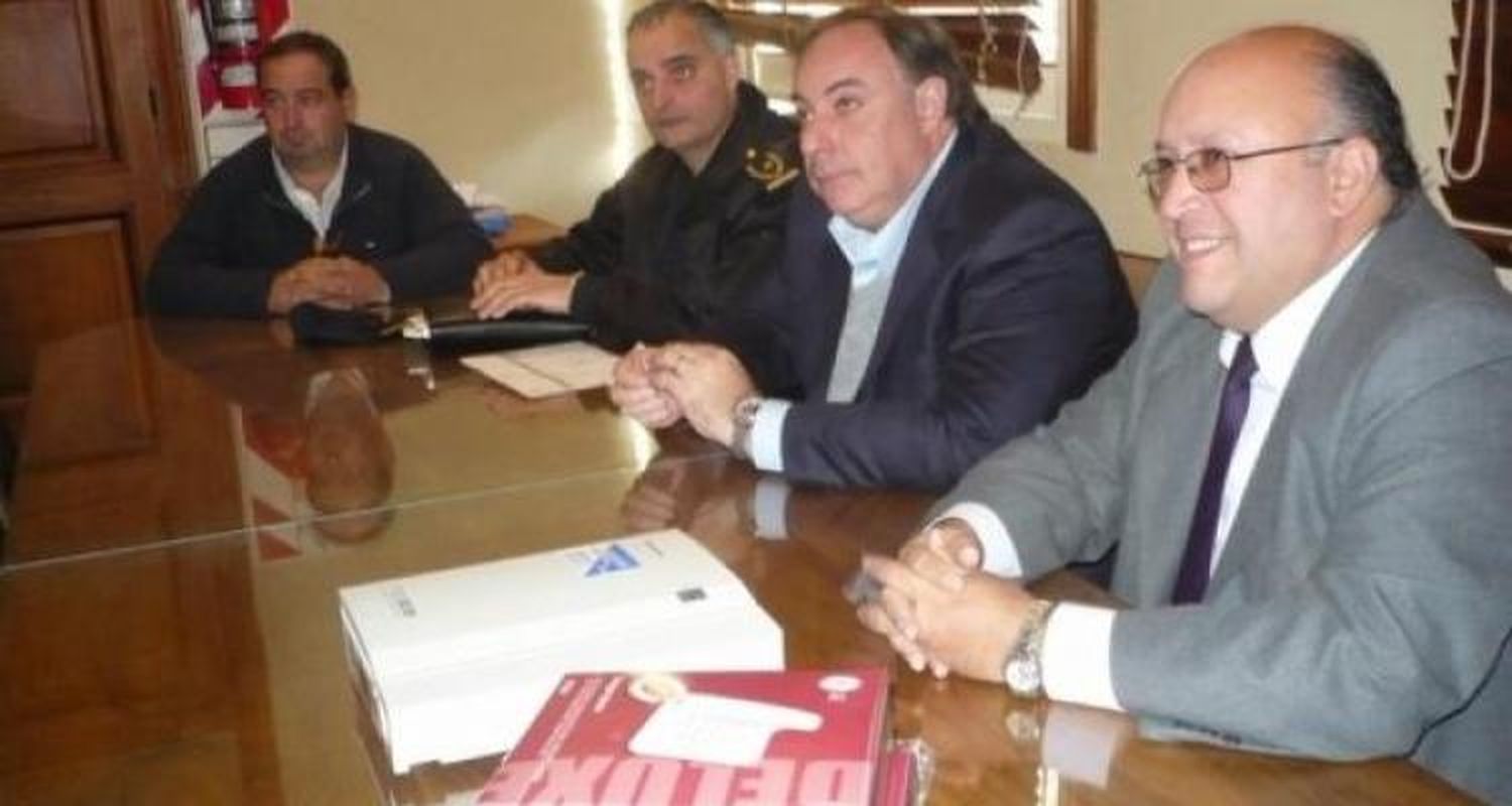 Central Telefónica y subsidio para la Policía