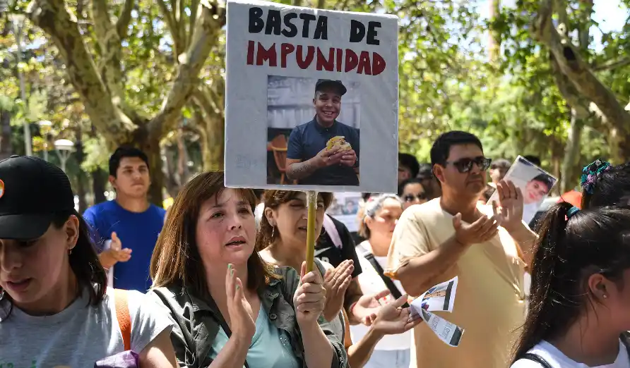 Florencio Varela: piden que continúe la “búsqueda con vida” de Lucas Escalante