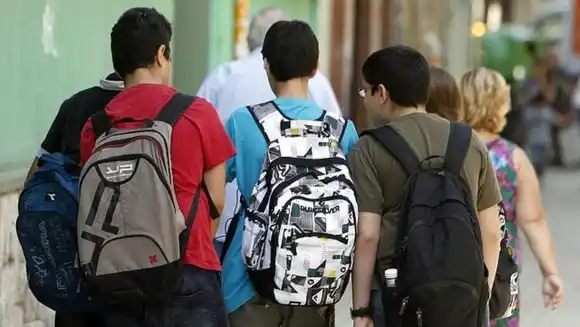 Con el pan dulce en la mochila: habrá clases hasta el 23 de diciembre