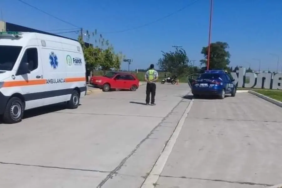 Las Colonias: un automovilista se descompensó, chocó el cordón y murió 