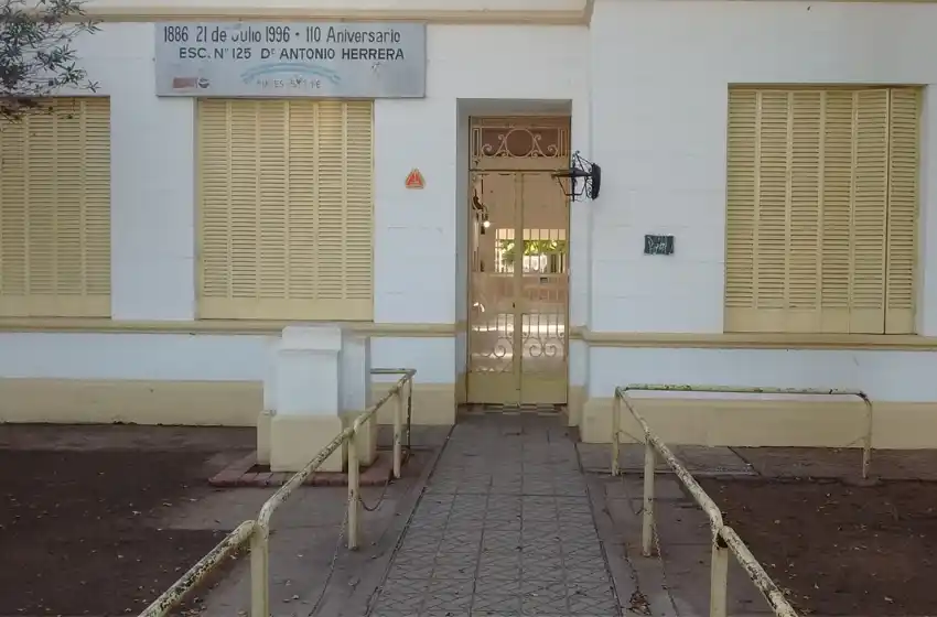 Un alumno encontró una vaina servida en una escuela primaria de Funes