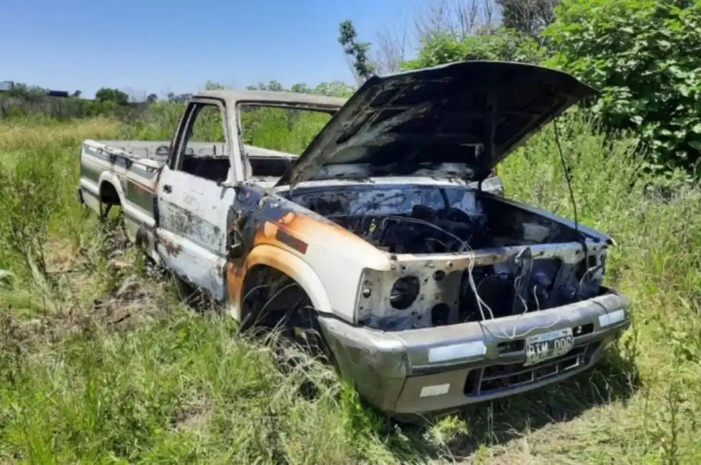 Camioneta quemada