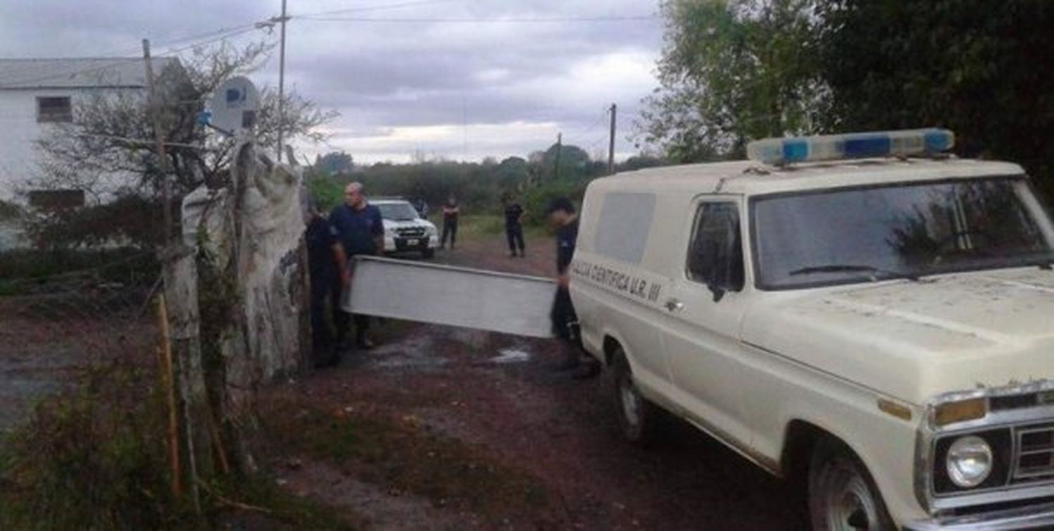 Durante la marcha #NiUnaMenos un hombre asesinó a su hija y apuñaló a su esposa
