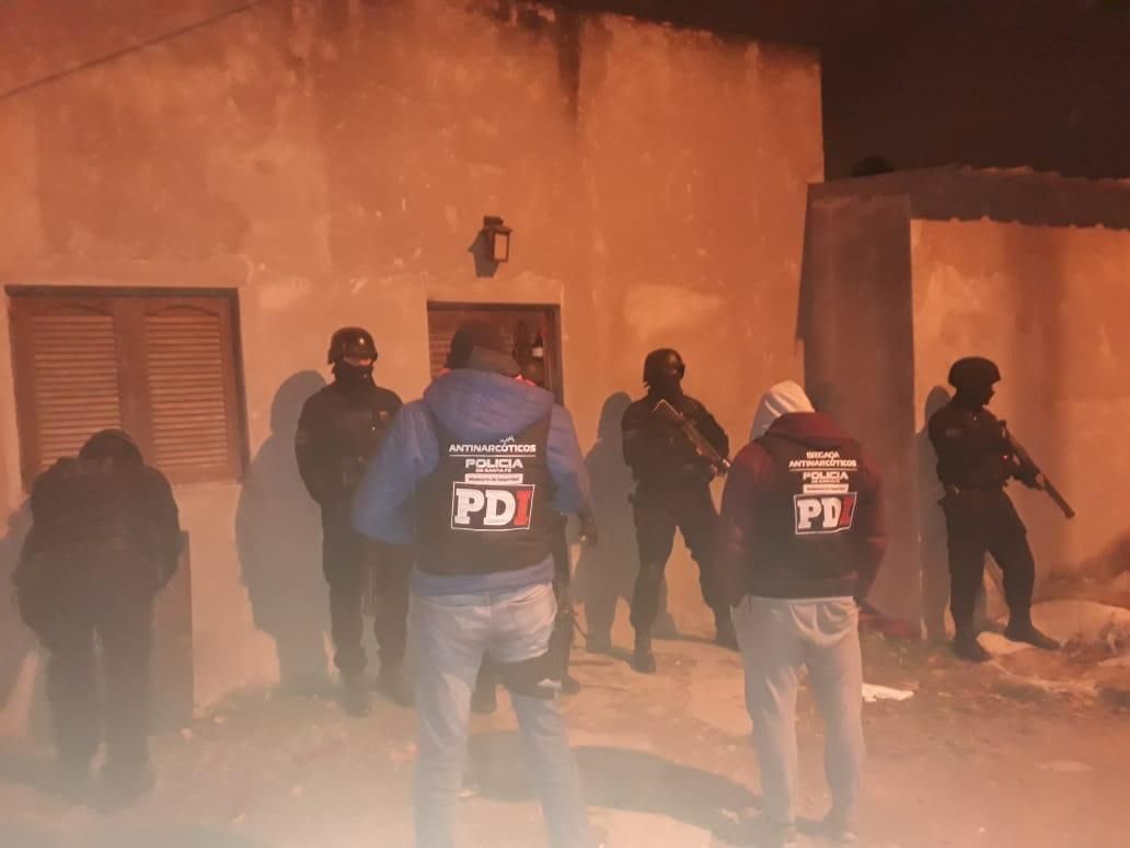 Dos detenidos y secuestro de droga en Guadalupe Oeste