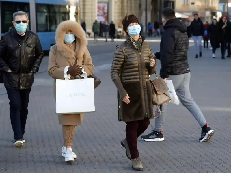 El coronavirus no da respiro y vuelven los rebrotes en Asia