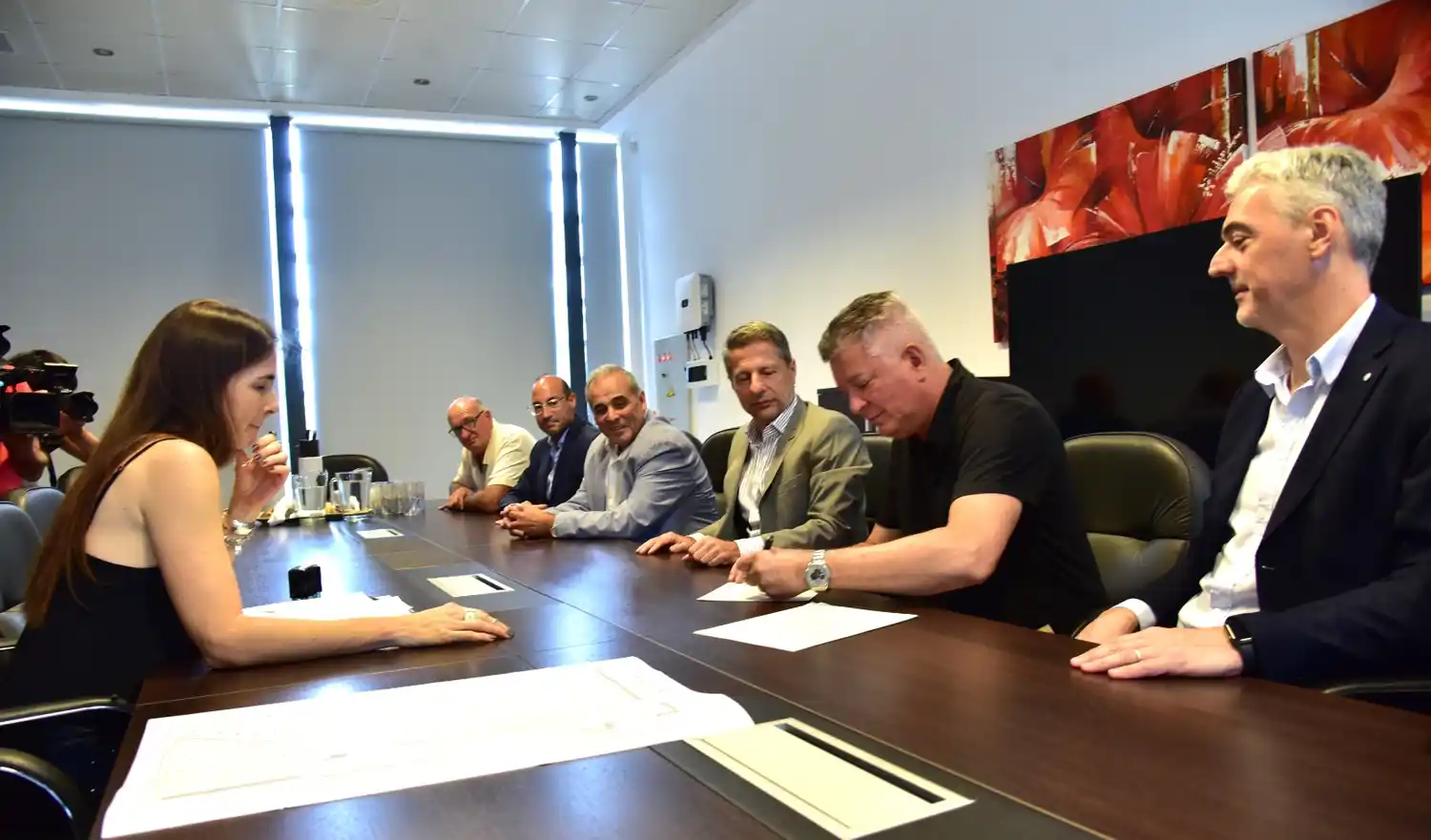 El nuevo loteo pasó de la Provincia a la municipalidad y ahora al directorio del polo fabril.