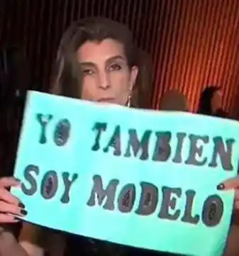 Una chica trans le hizo un escrache en pleno desfile a la hija mayor de Tinelli