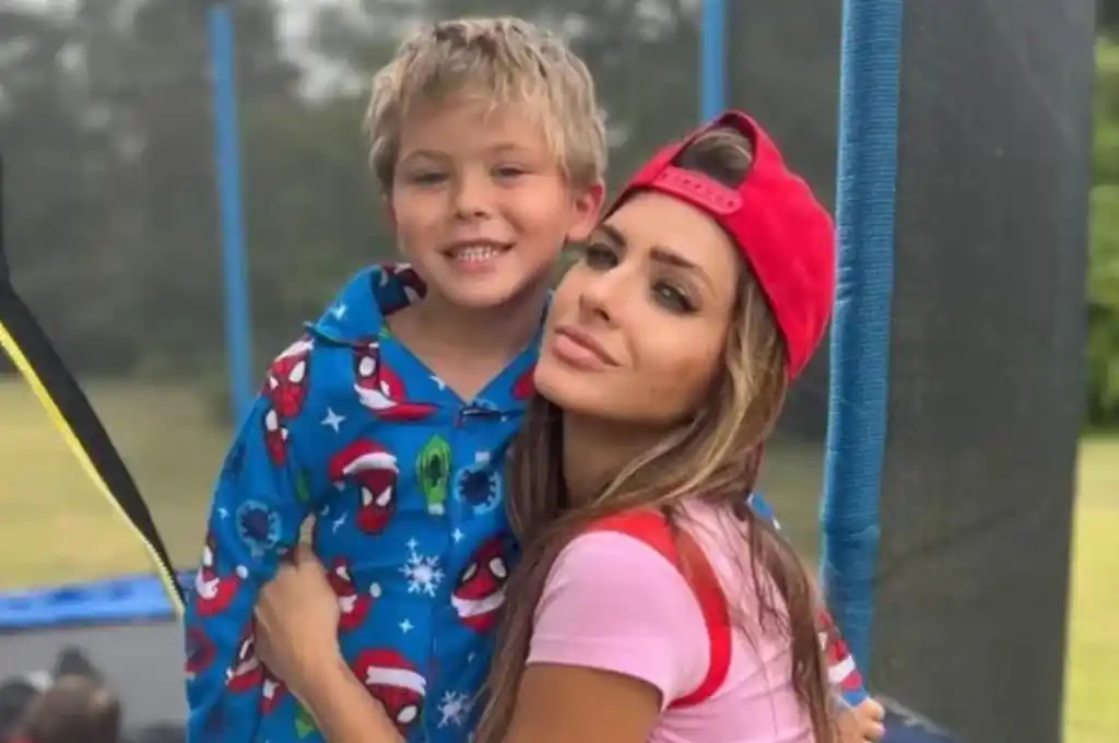 La China Suárez junto a Amancio