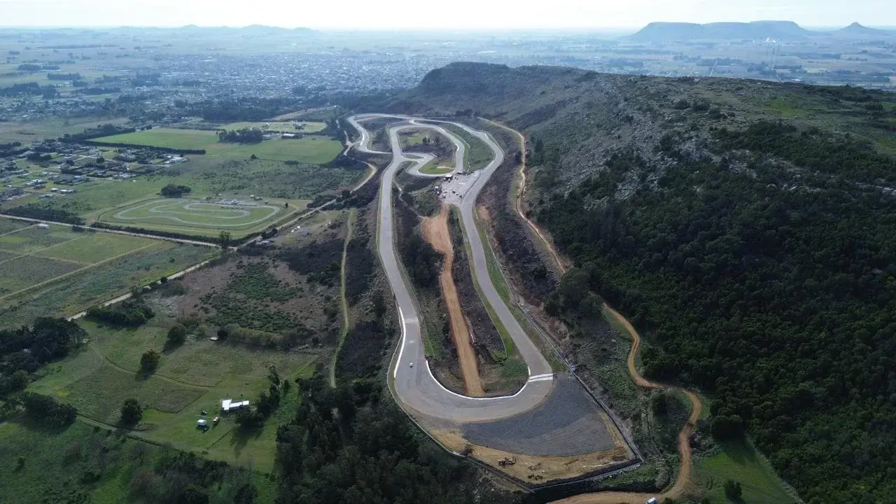 "Día histórico": Reino celebró la habilitación del autódromo Fangio, pero el ACA aclaró que no avaló la inspección final