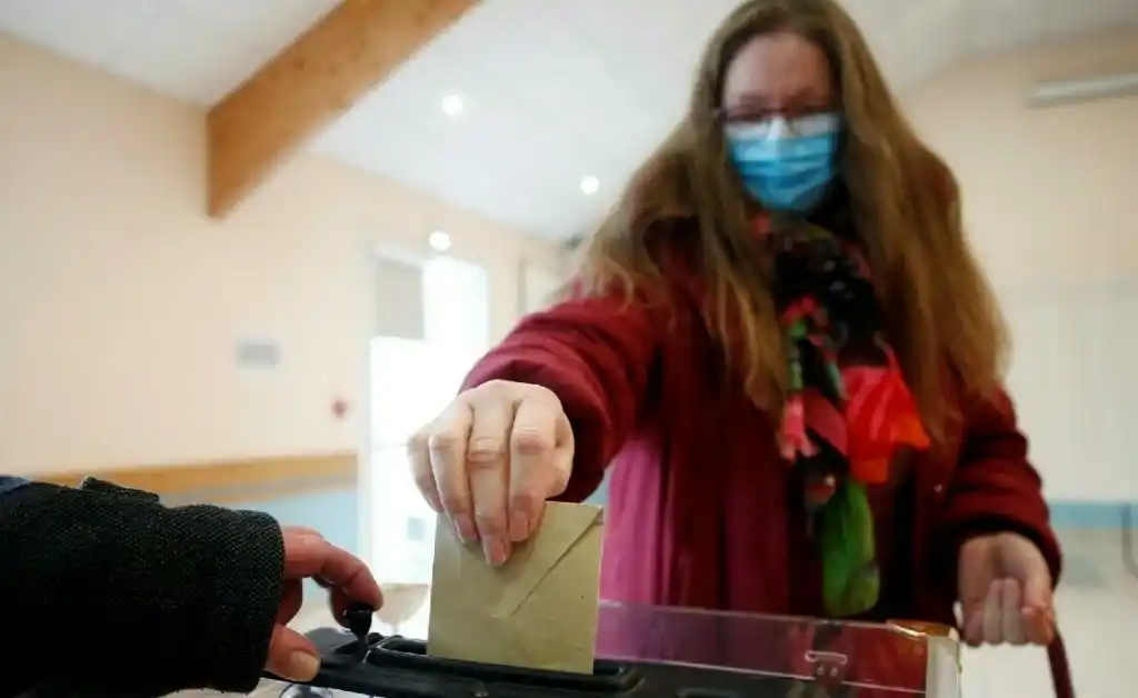 Polémica en Salta: este domingo electores con fiebre podrán ir a votar