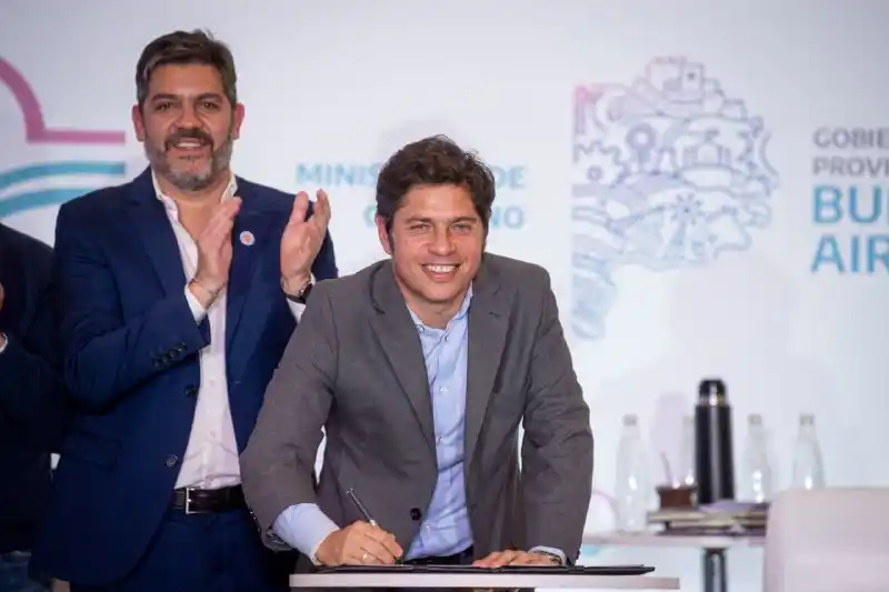 Kicillof cerró el tercer encuentro del Programa Puentes en Mar del Plata.