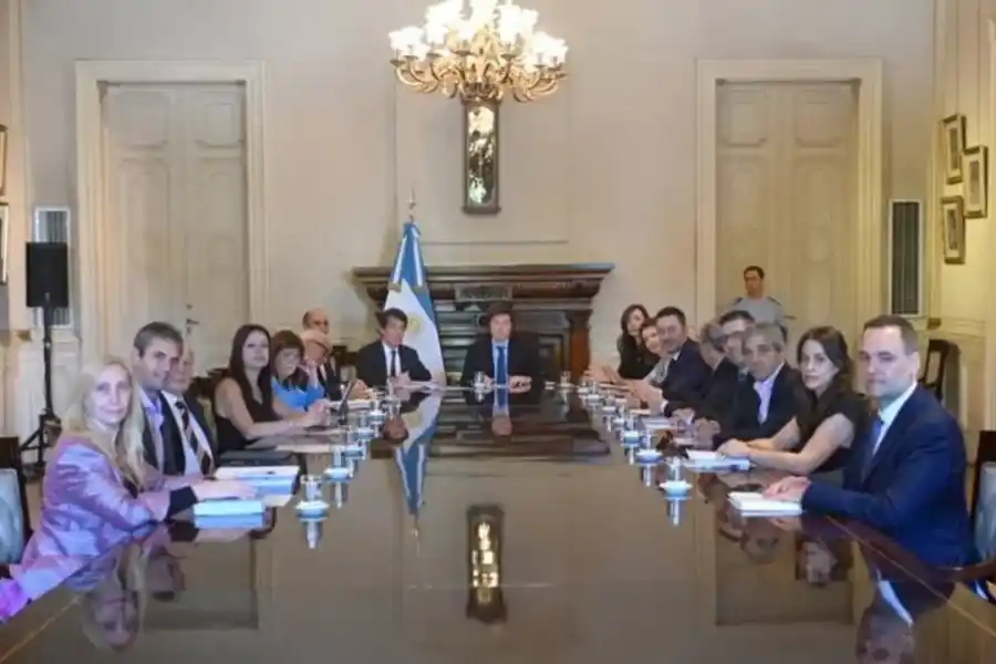 Milei encabeza una nueva reunión con foco en el temario de las Extraordinarias