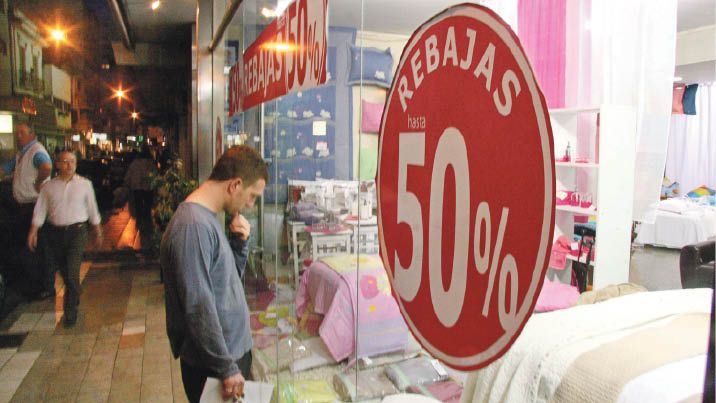 Las ventas minoristas volvieron a caer y suman cuatro meses a la baja