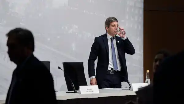 Luis Caputo renunció al Banco Central