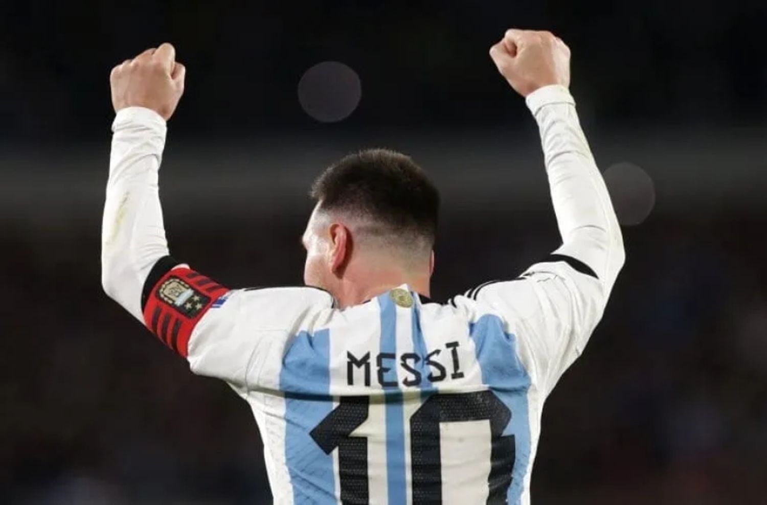 Gracias a la zurda de Messi, la Selección Argentina comenzó las Eliminatorias con el pie derecho