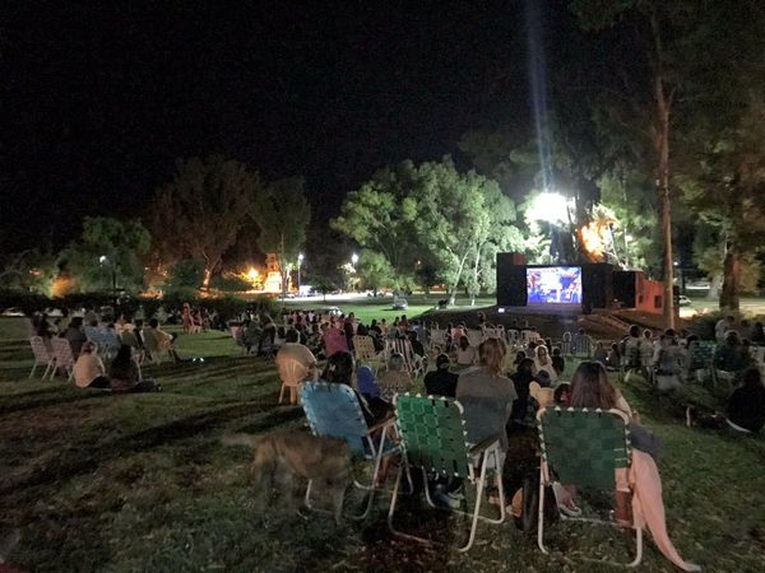 Hoy se realiza el Cine de Verano con tu reposera