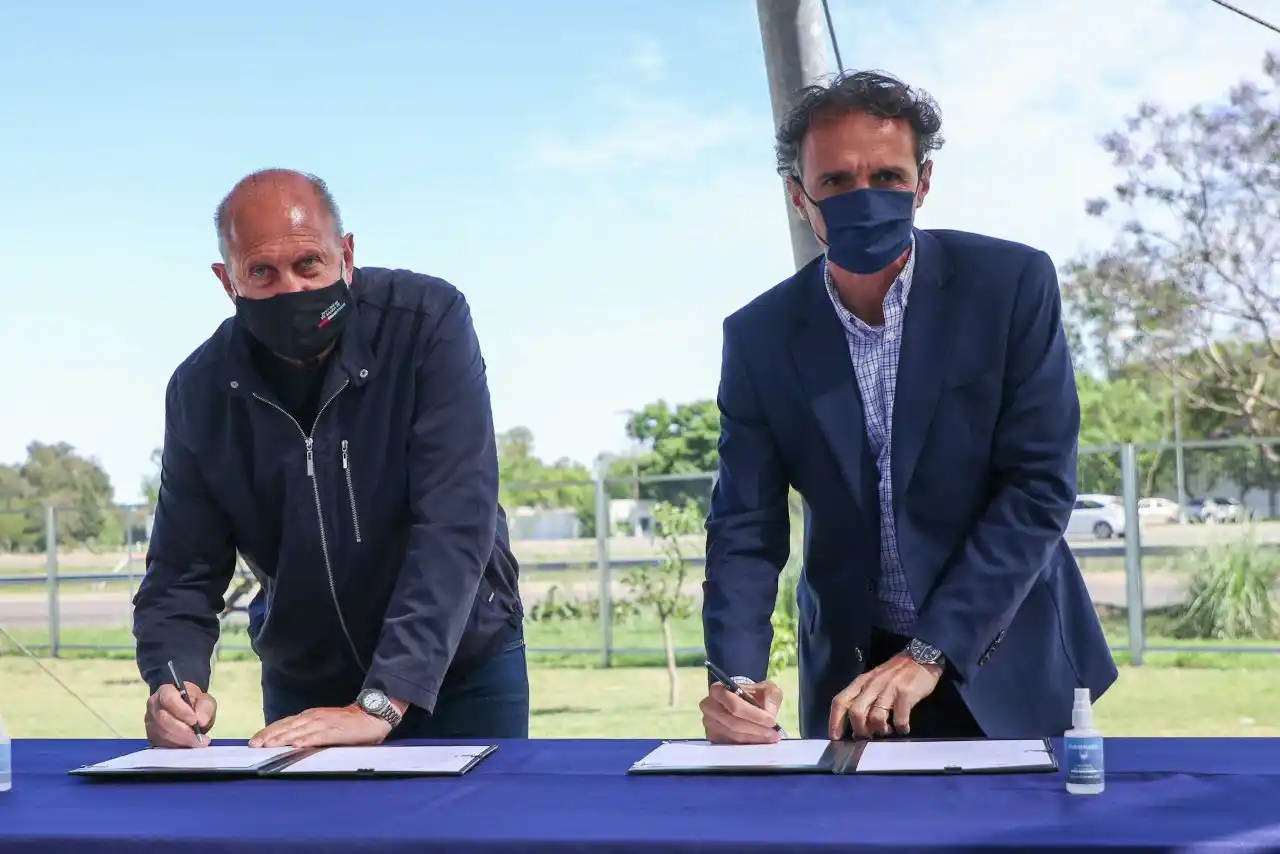 Provincia y Nación firmaron un histórico convenio para mejorar los accesos viales a la ciudad de Santa Fe