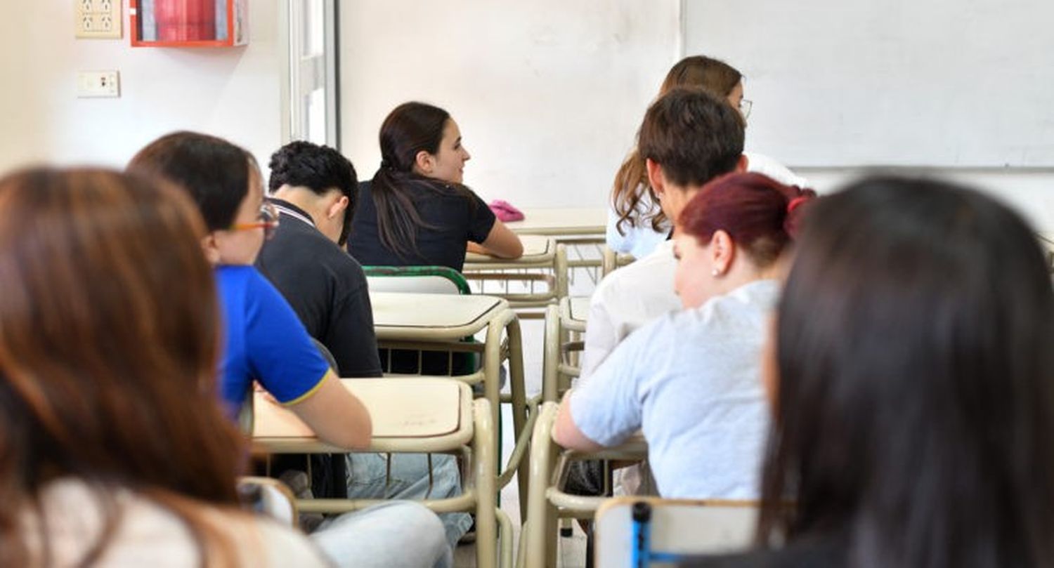 Hubo modificación de fechas en el calendario escolar: hasta cuándo siguen las clases