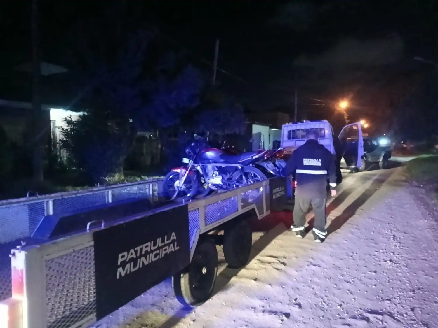 Según se informó, durante el operativo se identificaron 13 personas y se controlaron cuatro motovehículos, de los cuales tres fueron secuestrados por distintas irregularidades.