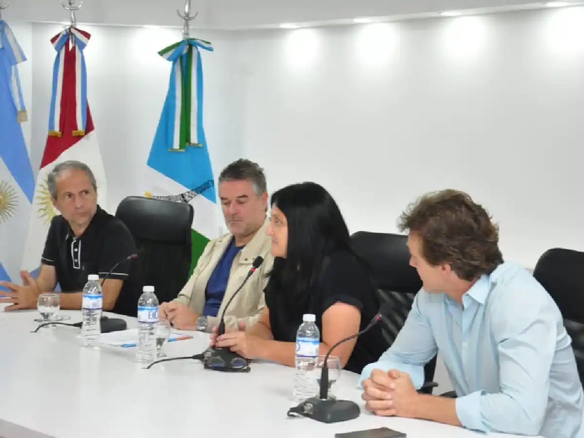 Fuerte apoyo de los intendentes de San Justo a Martín Llaryora          