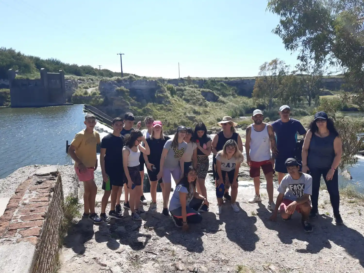Alumnos de la Secundaria 4 visitaron el Puente Viejo