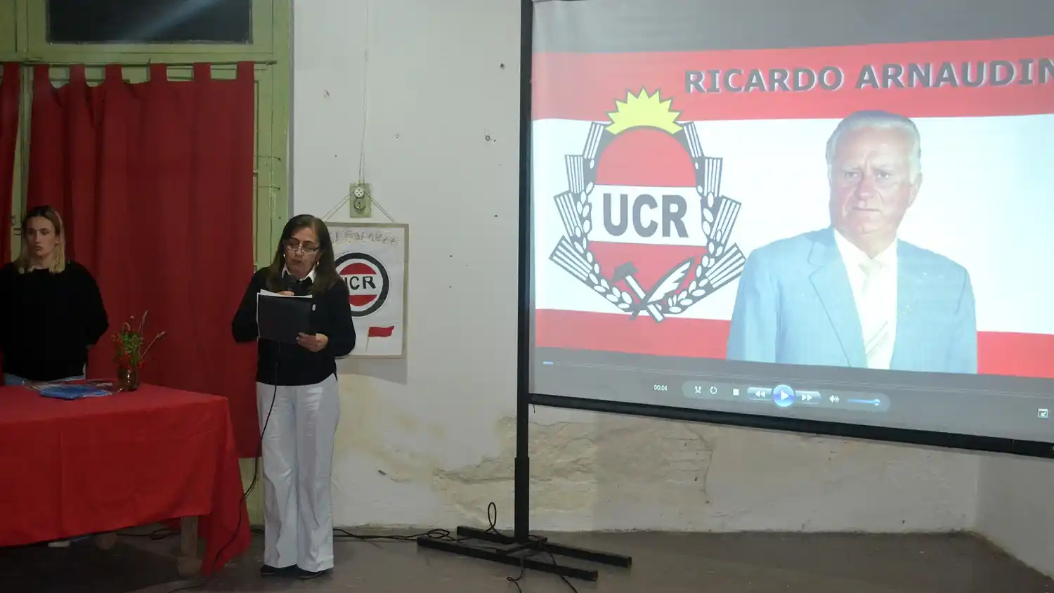 Sentido homenaje a Adolfo “Cacho” Arnaudín en la sede radical de General Galarza