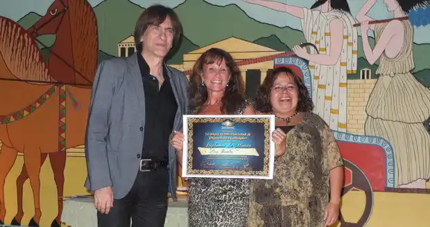 Diploma de honor a la trayectoria para Nina Fuentes