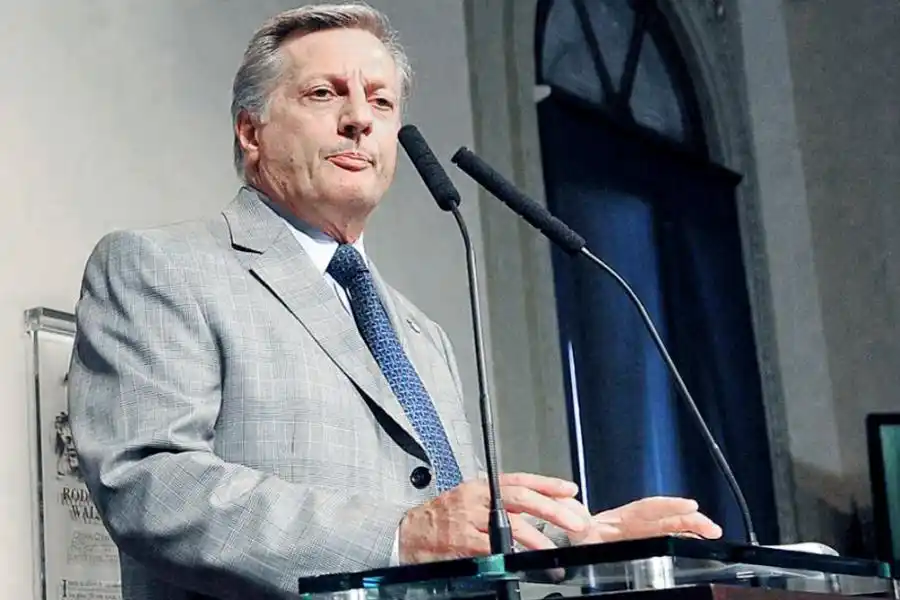 Aranguren va a Diputados a explicar los tarifazos