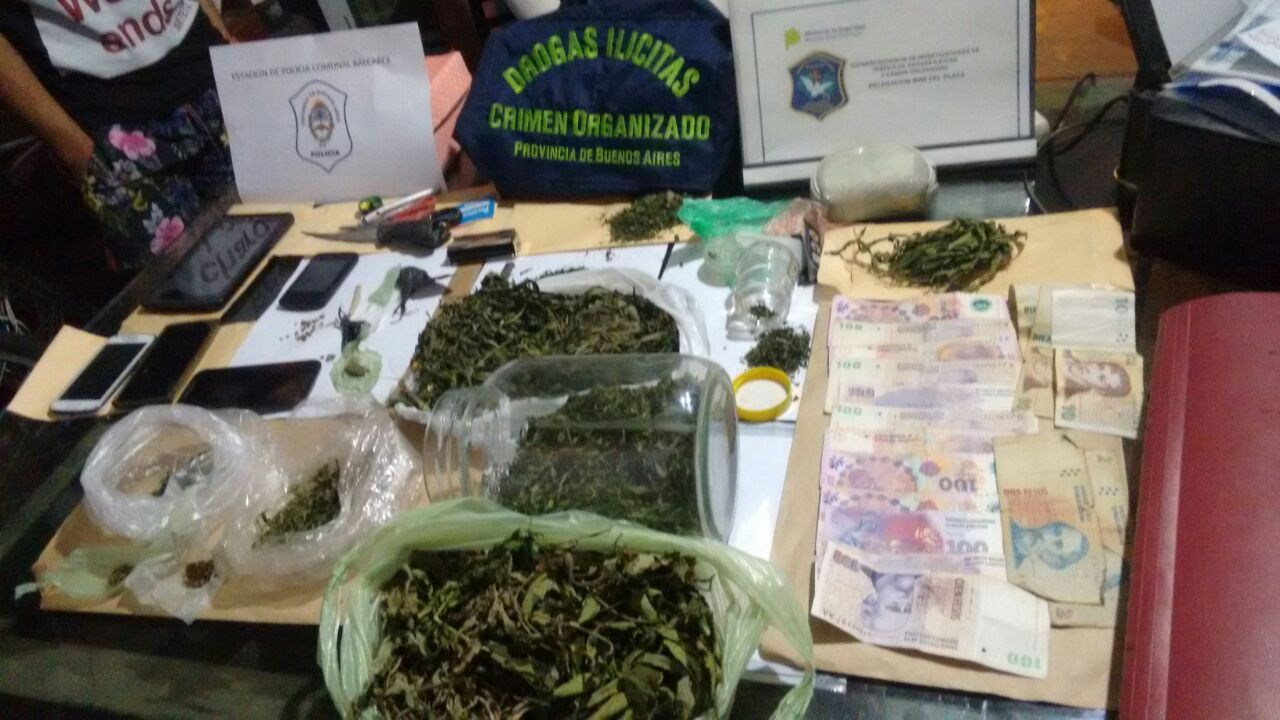 Detuvieron a una docente de una escuela primaria que vendía marihuana
