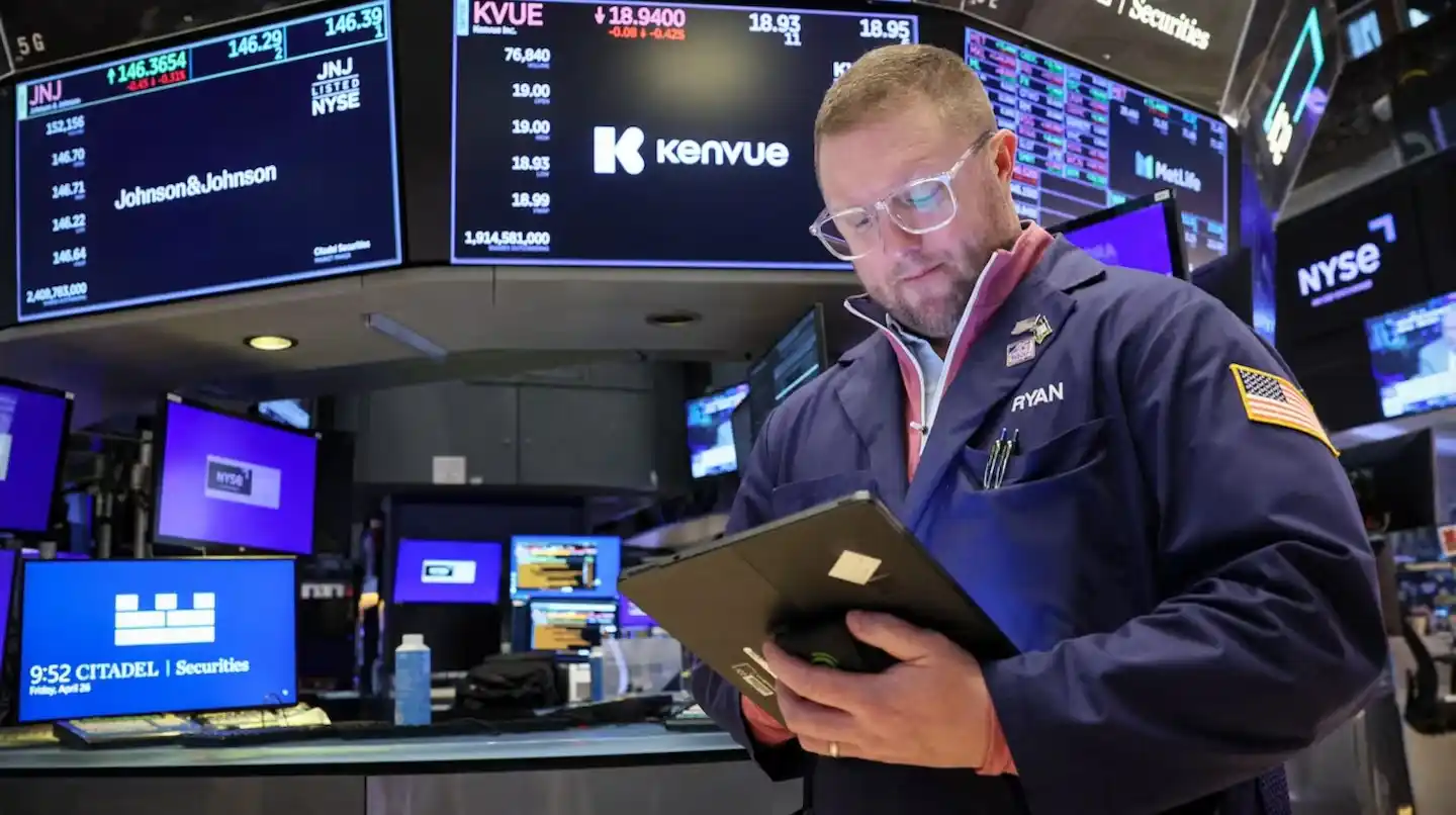 El riesgo país perforó los 500 puntos durante la mañana, pero no logró mantenerse en ese nivel.