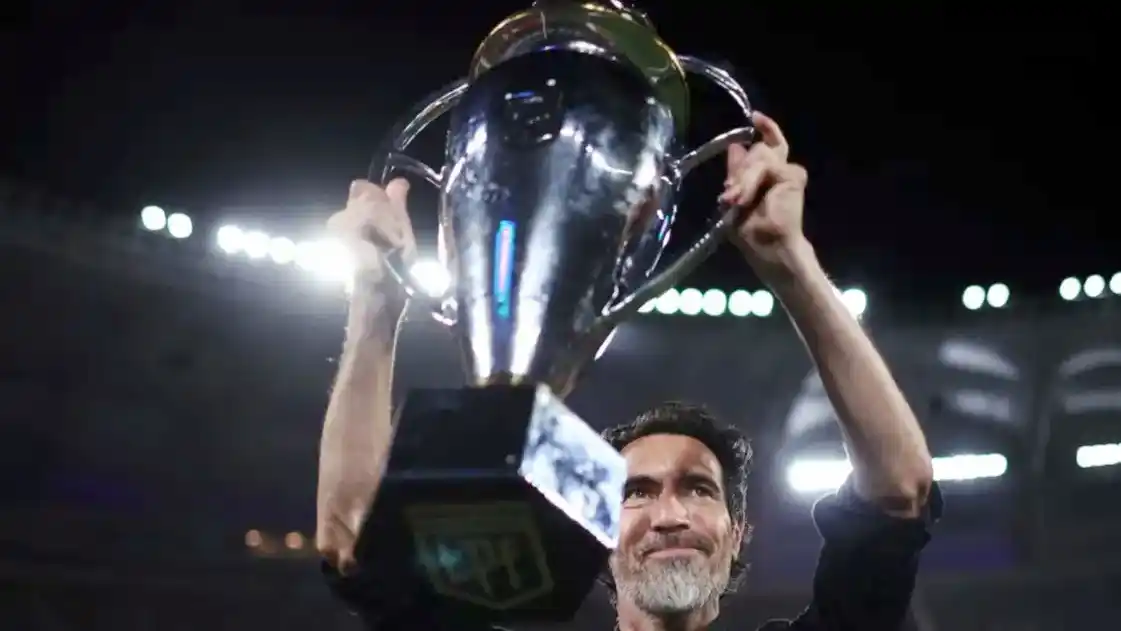 Sorpresa en el fútbol argentino: Eduardo Domínguez se va de Estudiantes y ya tiene nuevo club