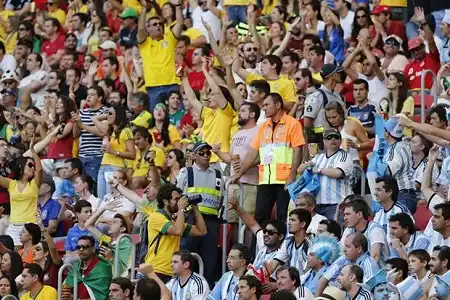 Evalúan dividir las hinchadas: brasileños por un lado, argentinos por otro