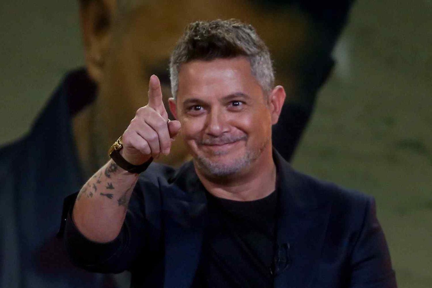 La serie documental de Alejandro Sanz ya ha empezado a rodarse.
