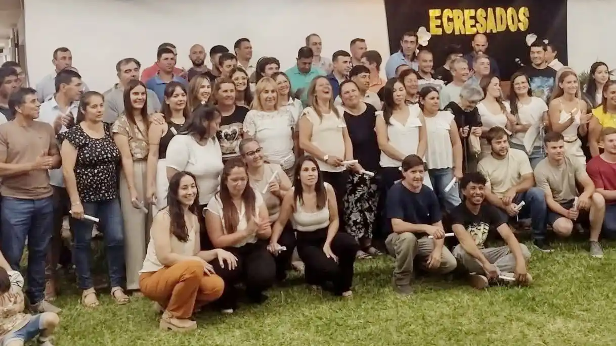 General Campos: primer acto de colación del departamento